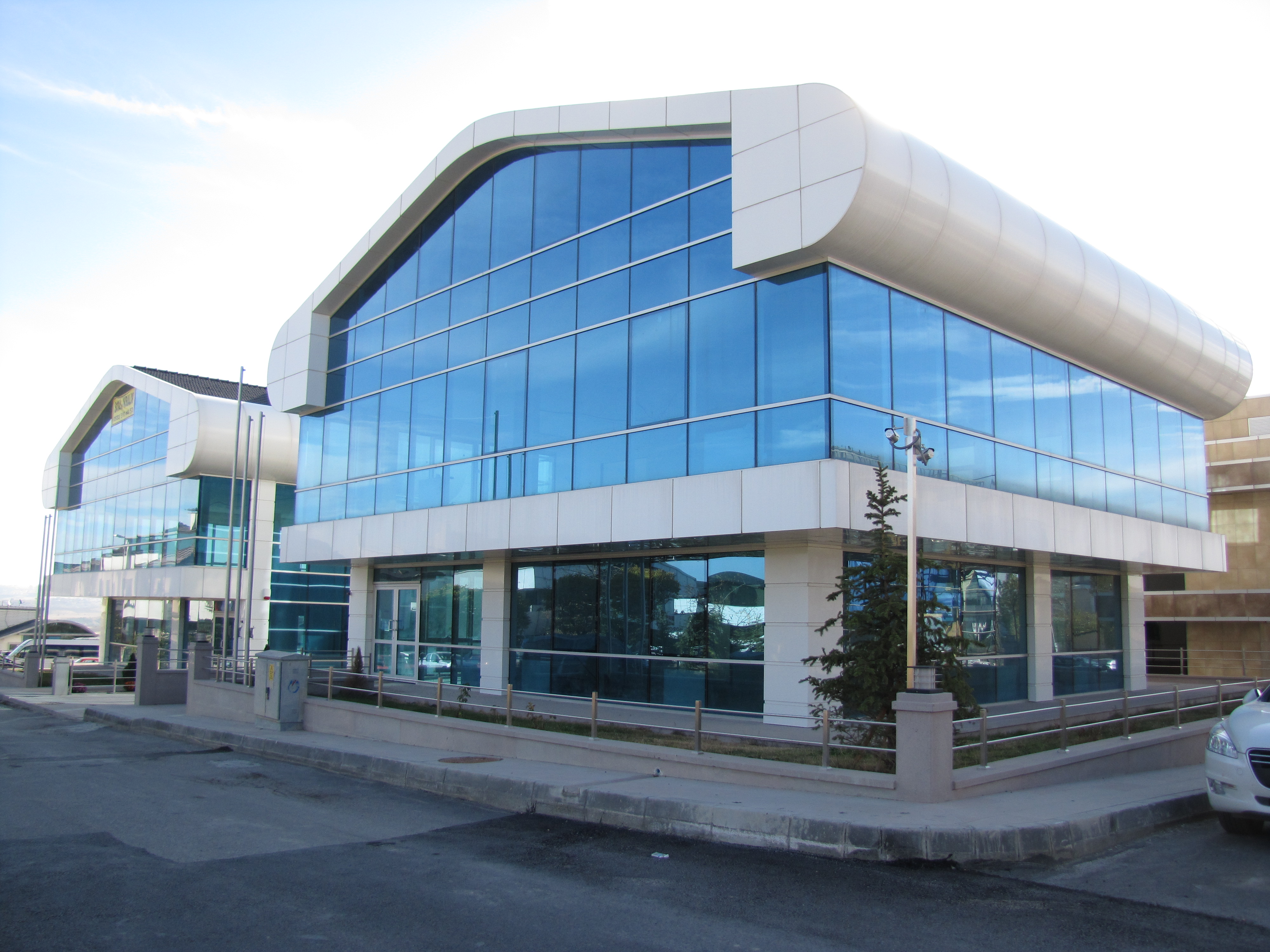 İlkbahar Mahallesi Ofis Binası